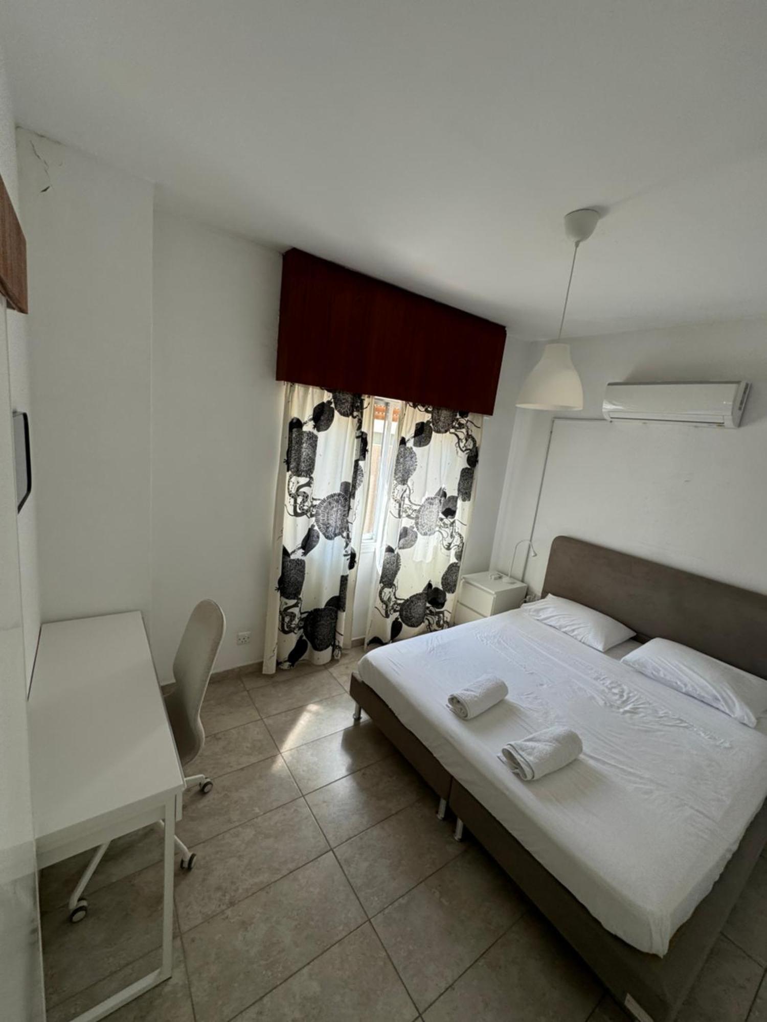 Milky Apartment Лимасол Екстериор снимка